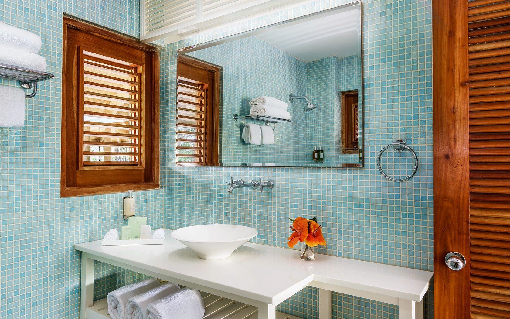 Tiled Garden Suite bathroom